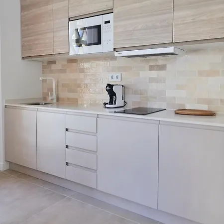 Slow Apartment *